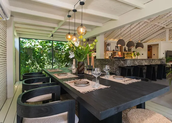 Villa Dreamora By Finder